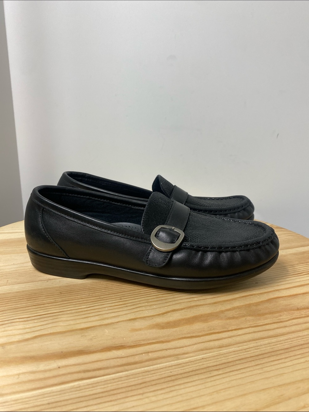 SAS Lara Marsh Loafers Shoes Black Women's Size 7.5W
